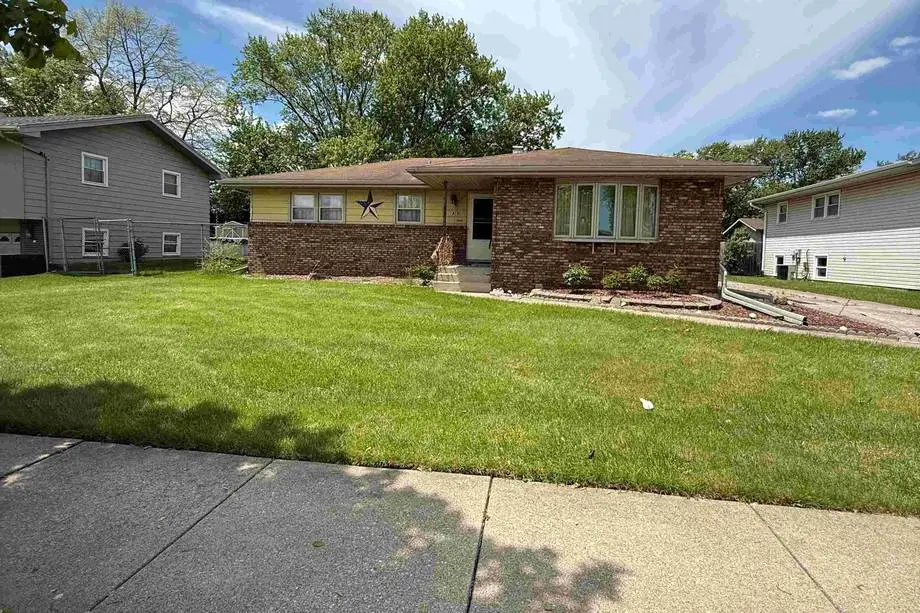 The actual 3 bed / 2 bath single-family property in Schererville, Indiana